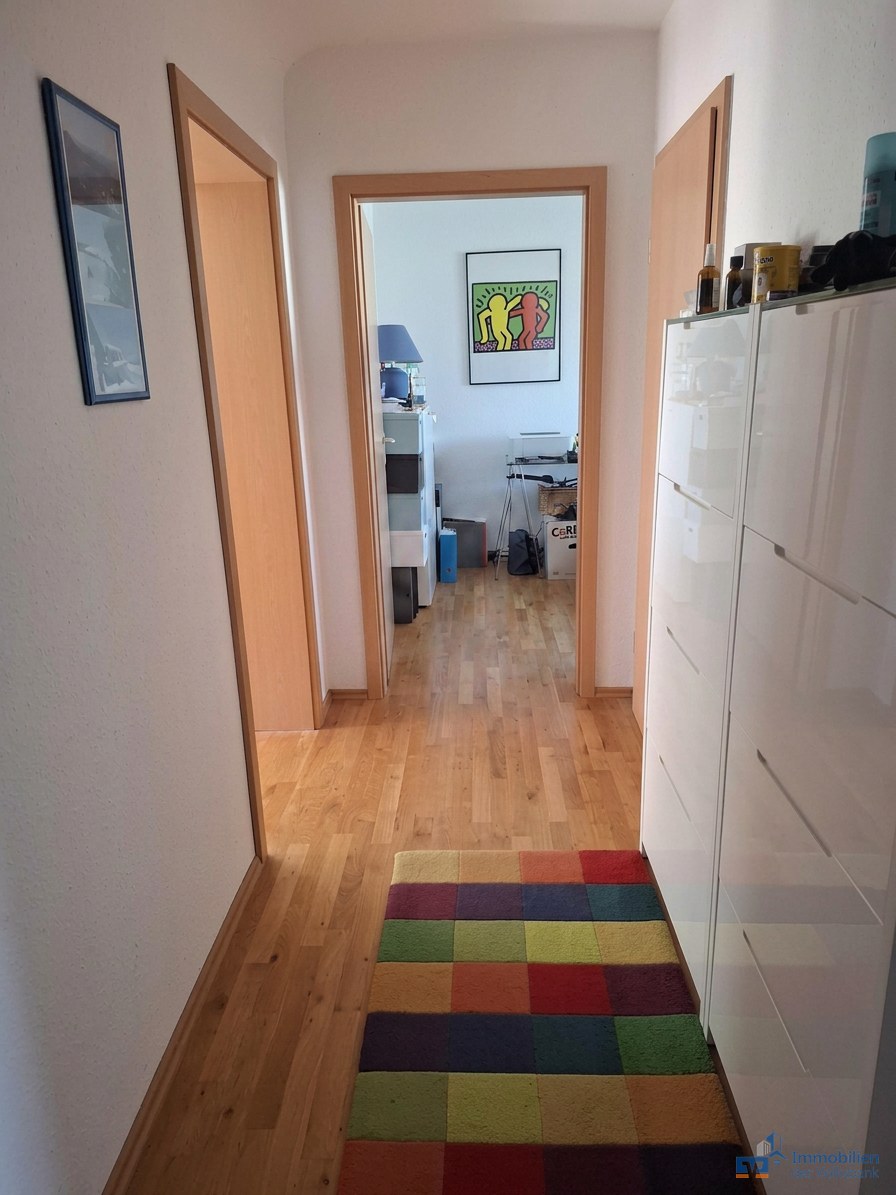 Wunderschöne 3-Zimmer-Wohnung mit Dachterrasse und Balkon in der KA-Oststadt
