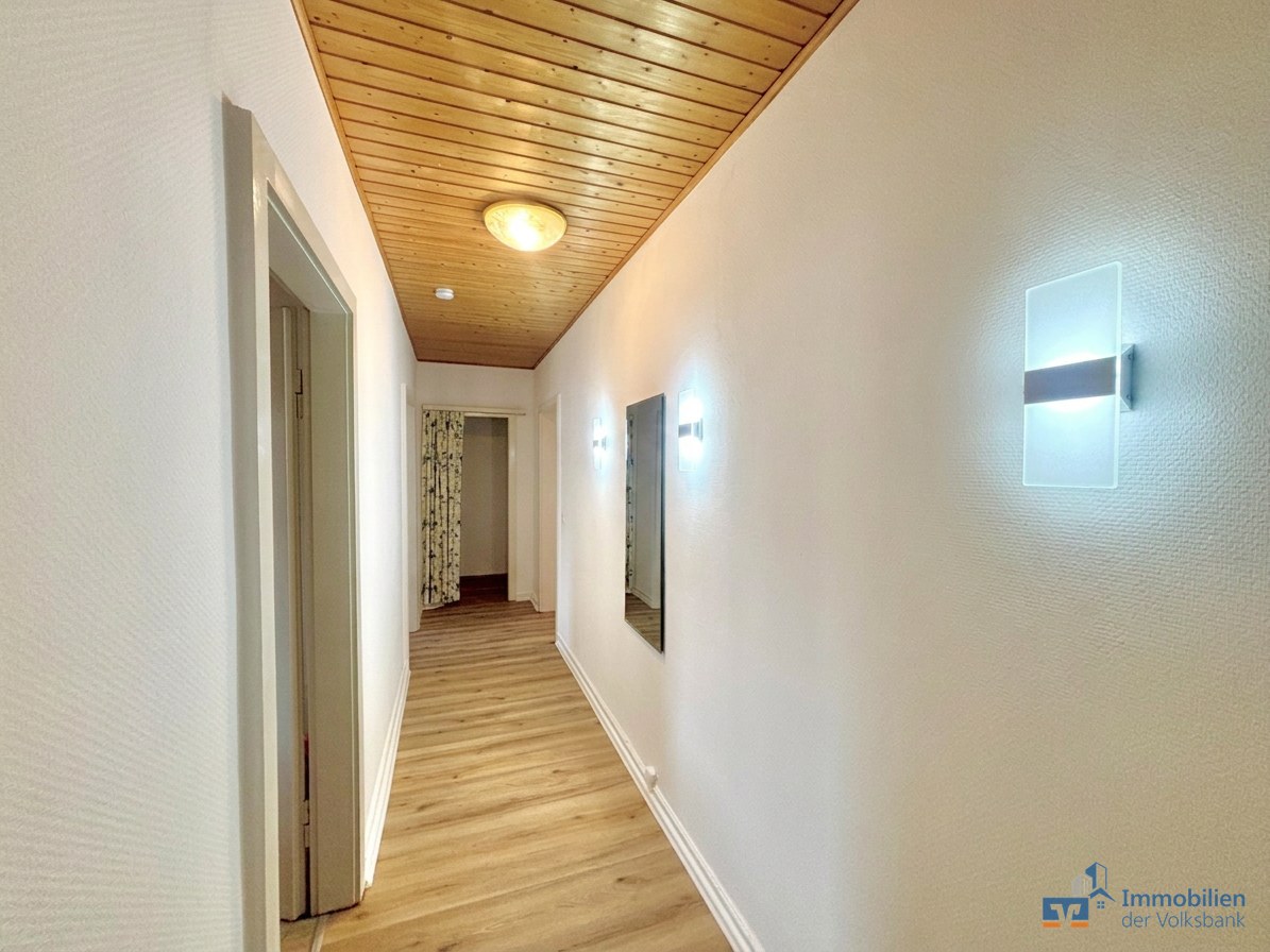Modernisierte 2-ZKB mit Einzelgarage & Balkon nahe KIT – Karlsruhe-Innenstadt-Ost - ab sofort