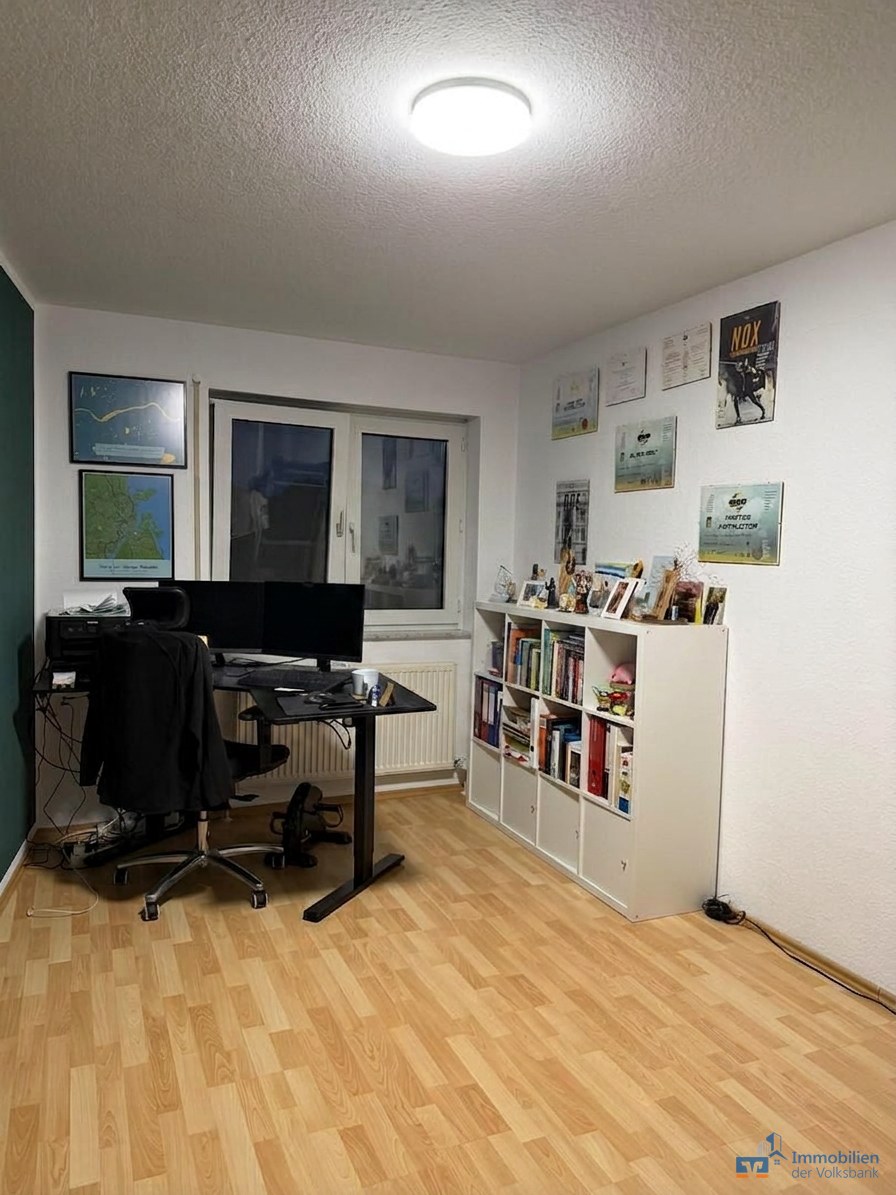 Tolle 3-Zimmer-Wohnung mit Aufzug+Balkon+Tiefgarage in Karlsruhe